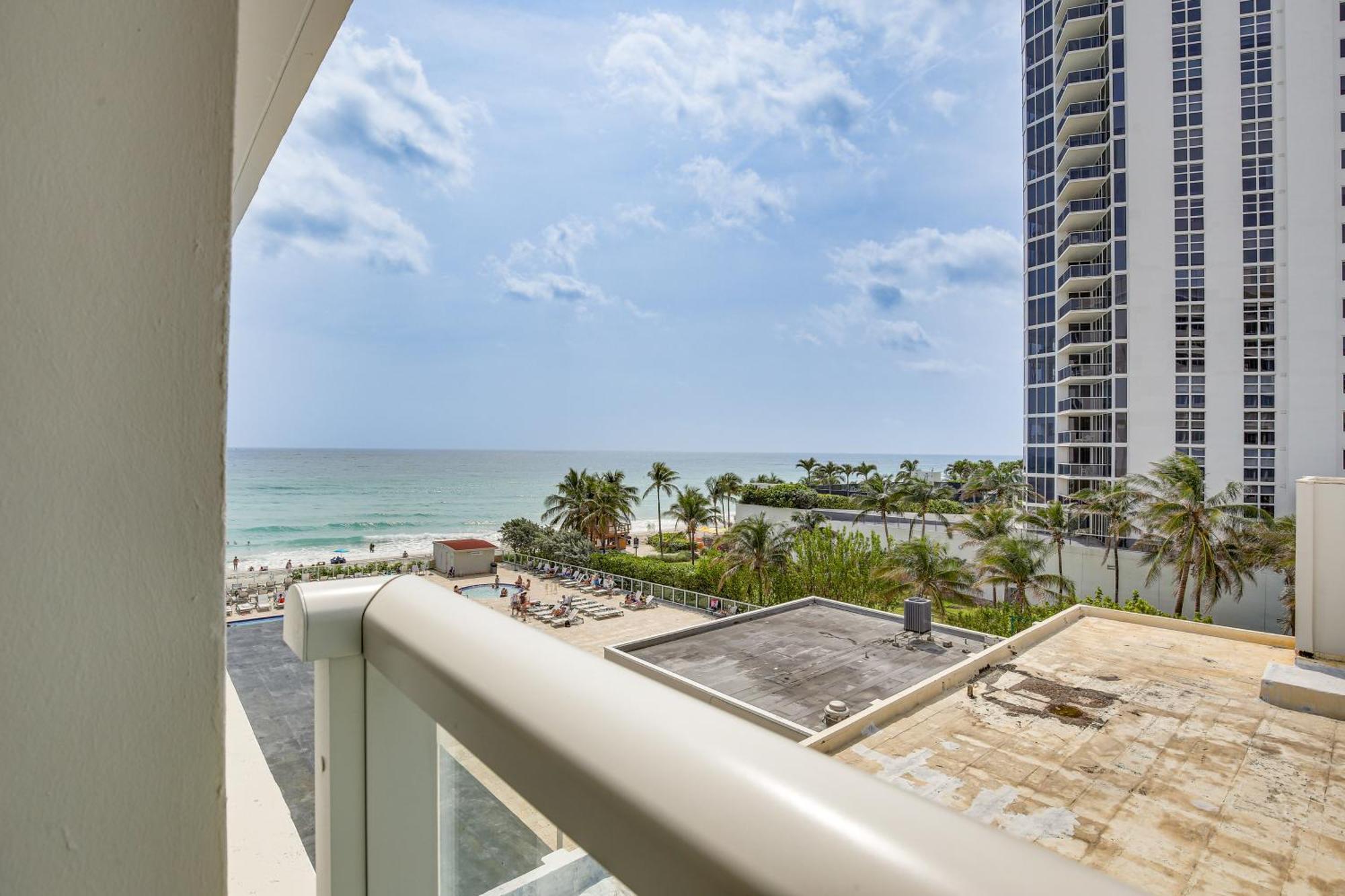 Sunny Isles Beach Resort Studio With Ocean Views Kültér fotó